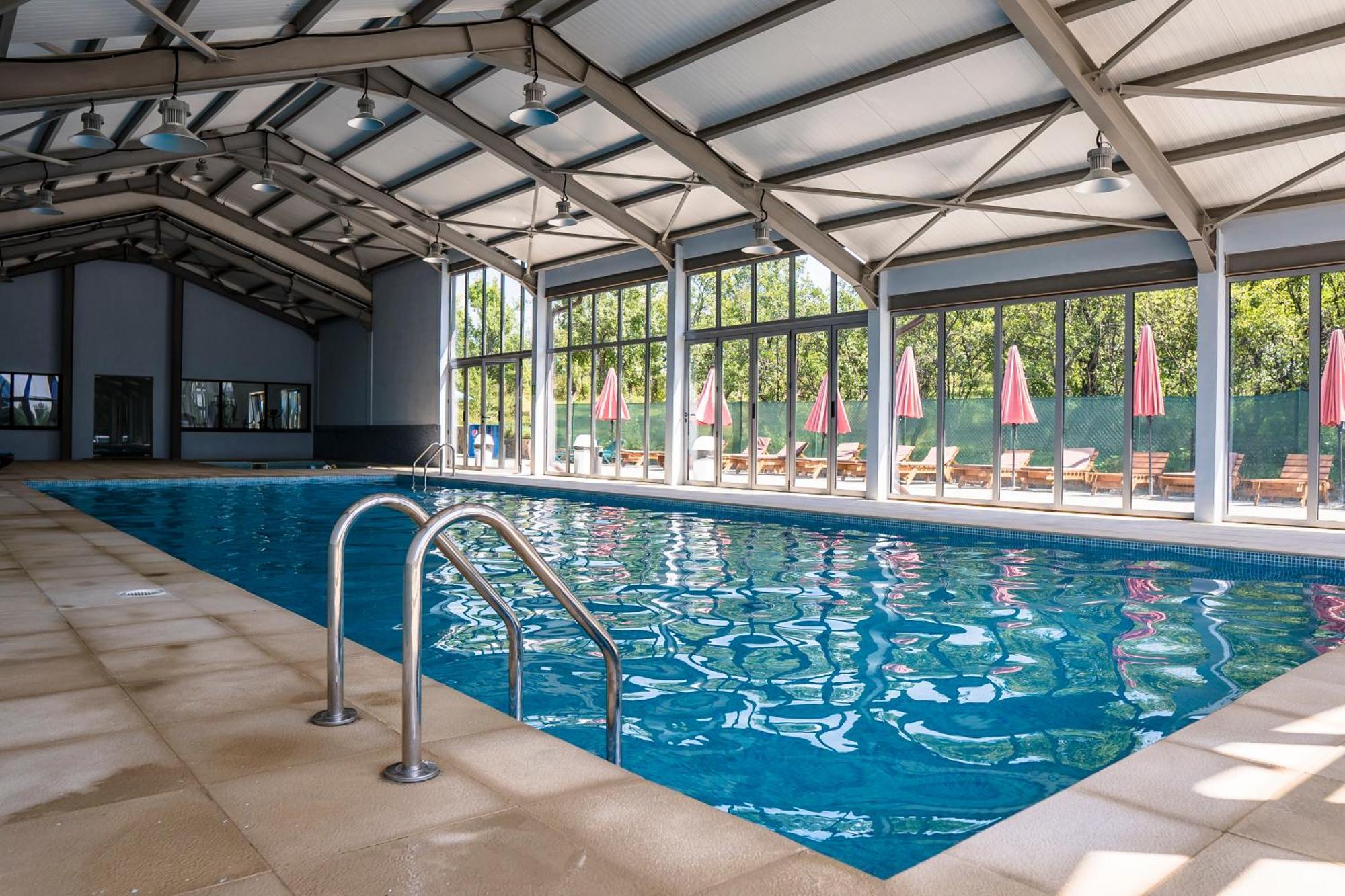 Aquacool Hotell Crasna  Exteriör bild